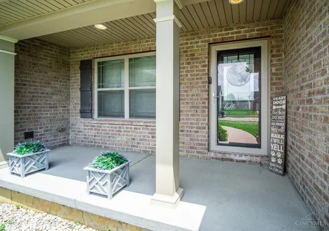 Photo 3 of Single family home for sale at 246 Auburn Meadows Ct, Franklin, OH 45005 | MLS# 1885454 | Listing updated on 2026-09-20
