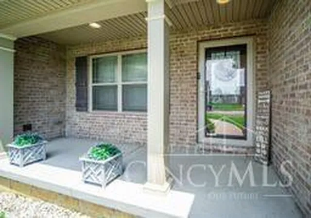 Homes for sale in Carlisle, OH | 246 Auburn Meadows Ct, Carlisle, OH 45005 | MLS# 1885454