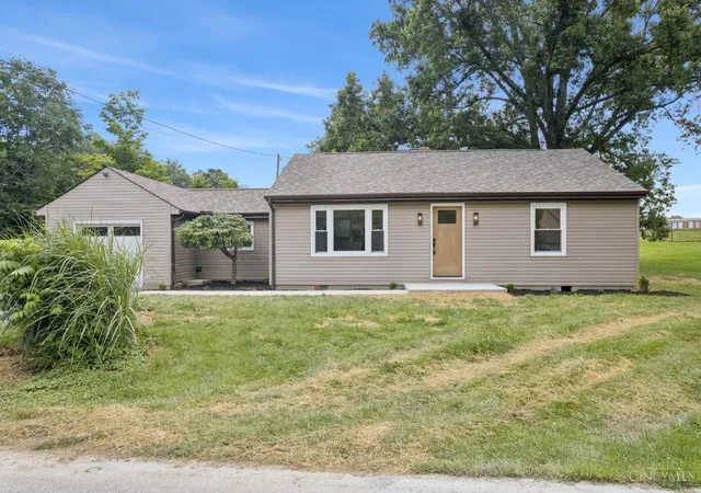 Homes for sale in Batavia Twp, OH | 102 Chapel Rd, Batavia Twp, OH 45102 | MLS# 1885455