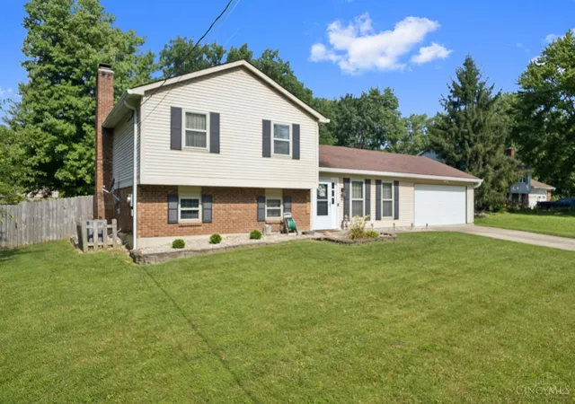 Homes for sale in Union Twp, OH | 3871 Pin Oak Dr, Union Twp, OH 45102 | MLS# 1885471