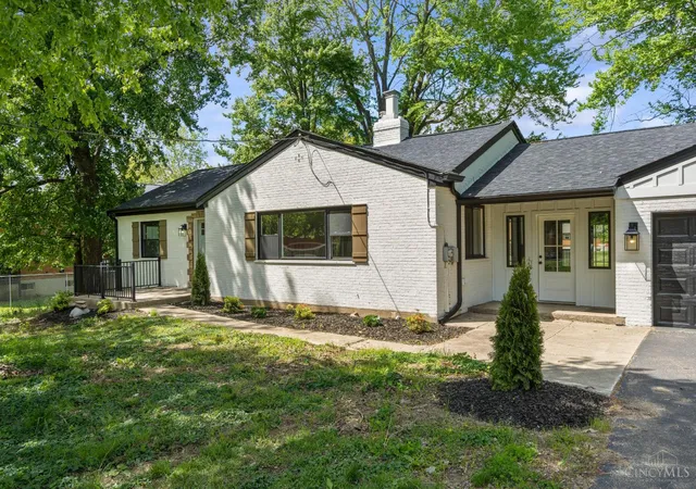 Homes for sale in Colerain Twp, OH | 2836 Banning Rd, Colerain Twp, OH 45239 | MLS# 1885478