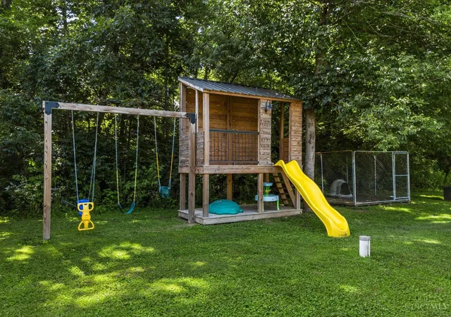 4th image of 561 Steelle Rd, Wilmington, OH 45177 | MLS# 1885479