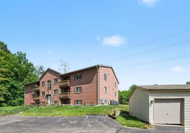 2nd image of 1605 W Augusta Blvd #181, Fairfield, OH 45014 | MLS# 1885496