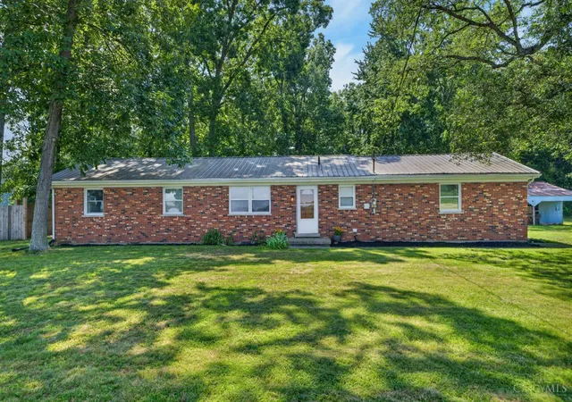 Homes for sale in Green Twp, OH | 16103 Moon Rd, Green Twp, OH 45154 | MLS# 1885509