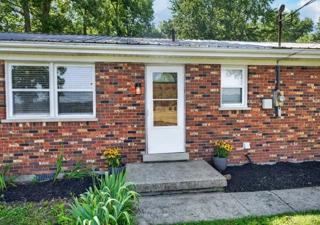 Homes for sale in Green Twp, OH | 16103 Moon Rd, Green Twp, OH 45154 | MLS# 1885509