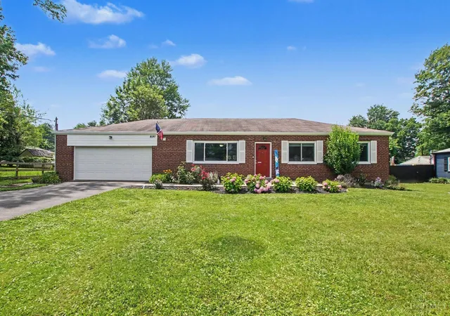 Homes for sale in Anderson Twp, OH | 8597 Prilla Ln, Anderson Twp, OH 45255 | MLS# 1885515