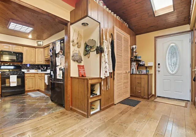Photo 4 of Sale Pending at 4831 Klatte Rd, Cincinnati, OH 45244 | MLS# 1885544 | Listing updated on 2026-09-27