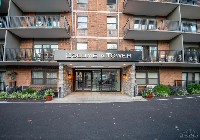Homes for sale in Cincinnati, OH | 1815 Wm H Taft Rd #207, Cincinnati, OH 45206 | MLS# 1885530