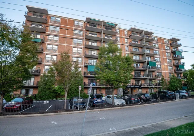 Homes for sale in Cincinnati, OH | 1815 Wm H Taft Rd #207, Cincinnati, OH 45206 | MLS# 1885530