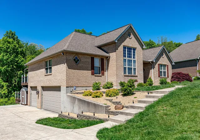 3rd image of 24563 Park Pl Estates Dr, Lawrenceburg, IN 47025 | MLS# 1885558