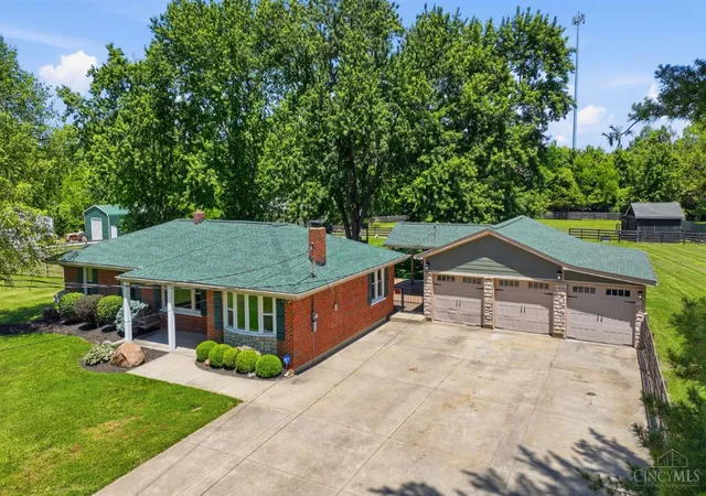 2nd image of 3214 Middleboro Rd, Washington Twp, OH 45152 | MLS# 1885576
