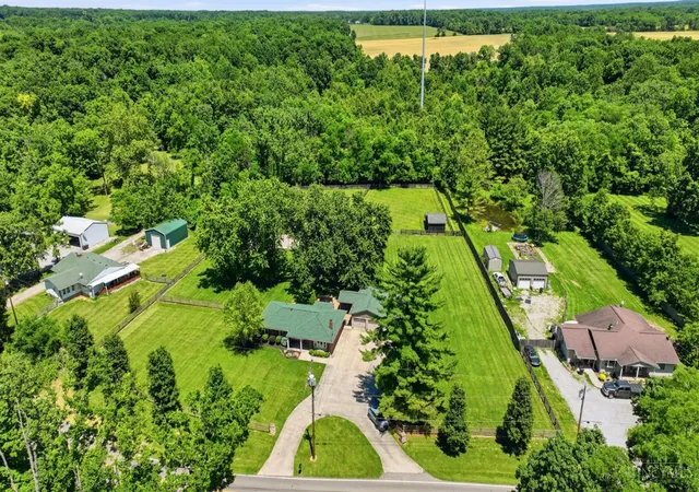 3rd image of 3214 Middleboro Rd, Washington Twp, OH 45152 | MLS# 1885576