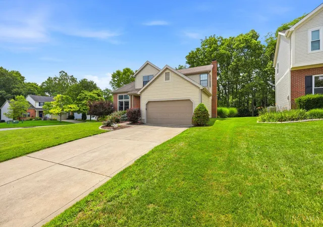 Homes for sale in West Chester, OH | 7857 Glen Oaks Ct, West Chester, OH 45069 | MLS# 1885586