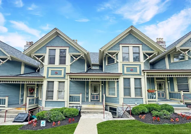 Homes for sale in Cincinnati, OH | 535 Tusculum Ave #2, Cincinnati, OH 45226 | MLS# 1885025