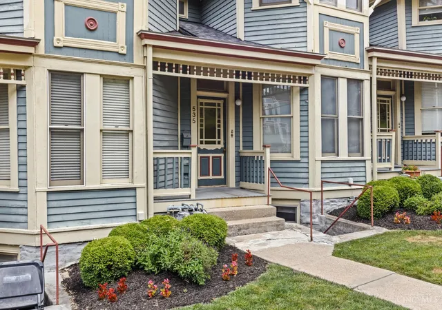 Homes for sale in Cincinnati, OH | 535 Tusculum Ave #2, Cincinnati, OH 45226 | MLS# 1885025
