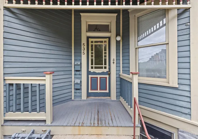 Homes for sale in Cincinnati, OH | 535 Tusculum Ave #2, Cincinnati, OH 45226 | MLS# 1885025