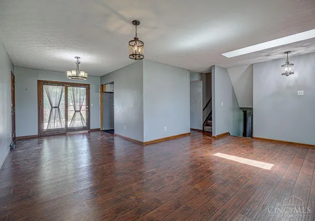 Homes for sale in Fairfield, OH | 5268 Dellbrook Dr, Fairfield, OH 45014 | MLS# 1885603