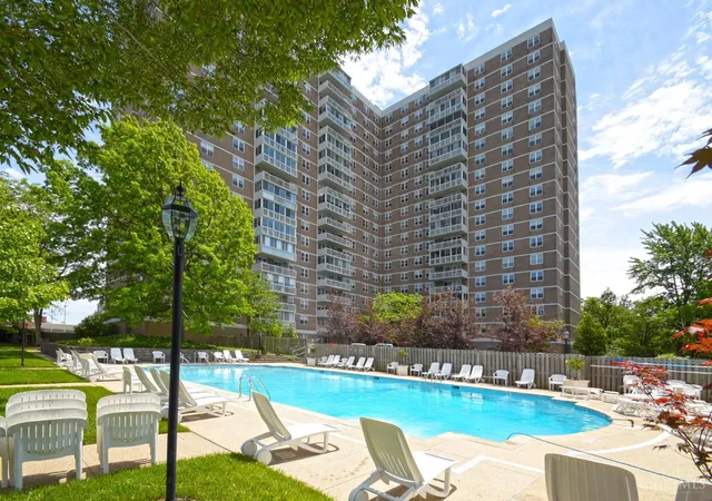 44th image of 2444 Madison Rd #507, Cincinnati, OH 45208 | MLS# 1885065