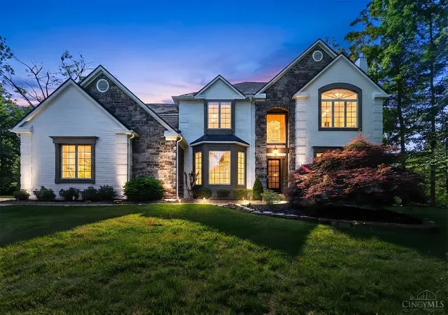 3rd image of 684 Balbriggan Ct, Cincinnati, OH 45255 | MLS# 1885596