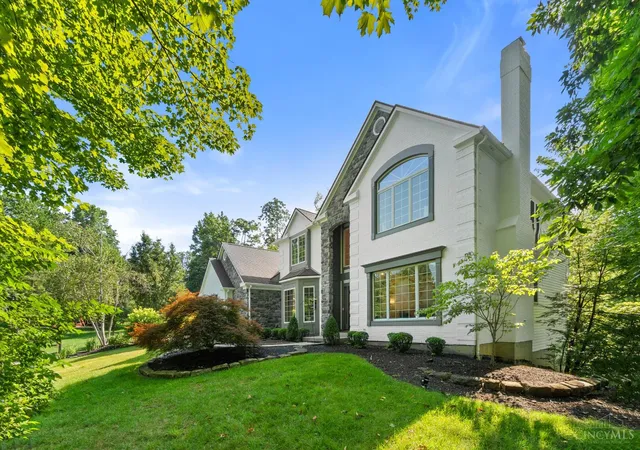 4th image of 684 Balbriggan Ct, Cincinnati, OH 45255 | MLS# 1885596