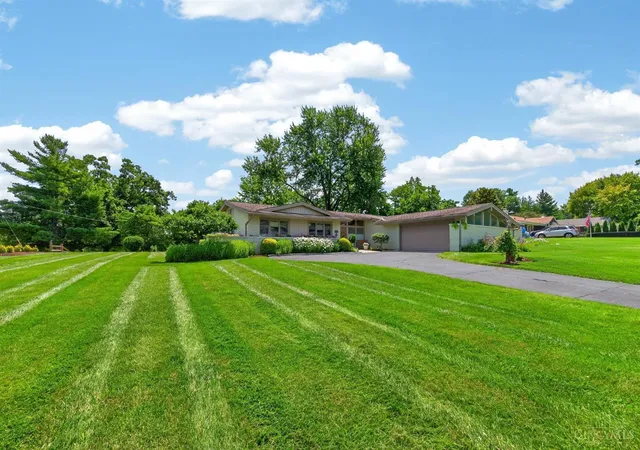3rd image of 3078 Ebenezer Rd, Green Twp, OH 45233 | MLS# 1884385
