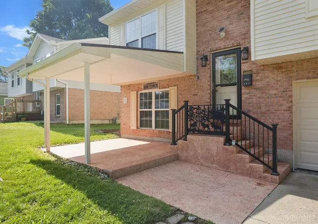 Homes for sale in Loveland, OH | 107 Brecker, Loveland, OH 45140 | MLS# 1885547