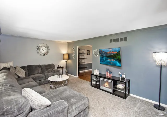 Homes for sale in Symmes Twp, OH | 9011 Foxhunter Ln, Symmes Twp, OH 45242 | MLS# 1885633