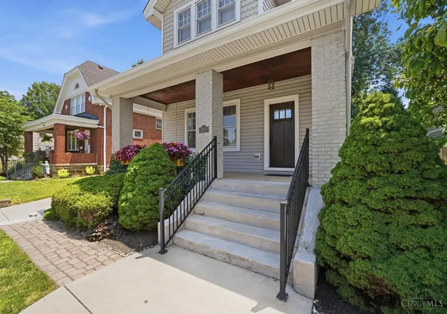 Homes for sale in Cincinnati, OH | 3257 Nash Ave, Cincinnati, OH 45226 | MLS# 1885541