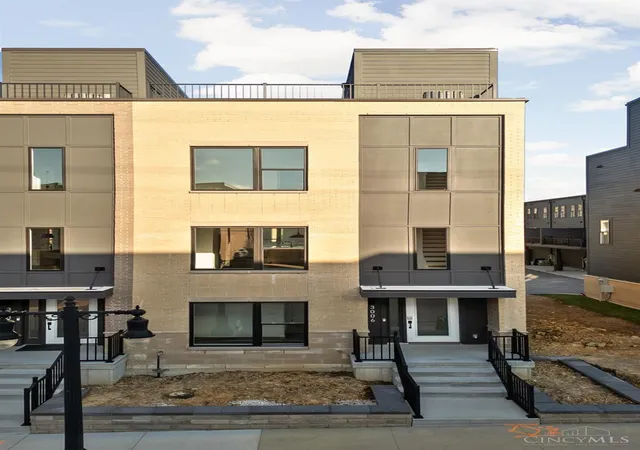 Homes for sale in Cincinnati, OH | 3006 Woodburn Ave, Cincinnati, OH 45206 | MLS# 1885661