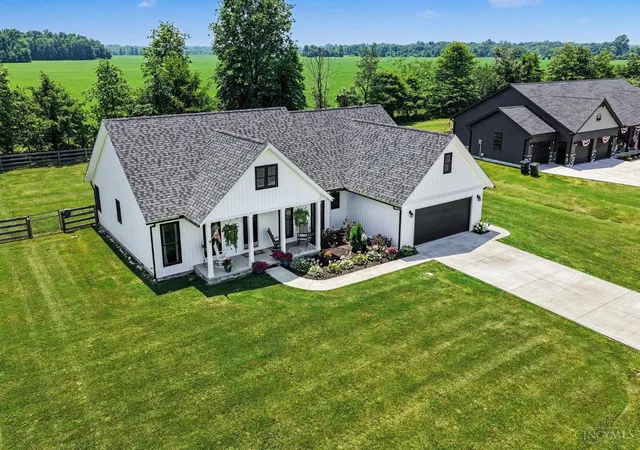 Homes for sale in Mt Orab, OH | 433 Liming Farm Rd, Mt Orab, OH 45154 | MLS# 1885609