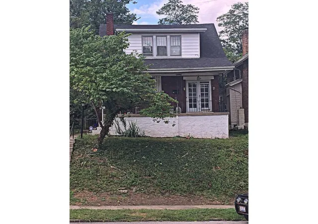 Homes for sale in Norwood, OH | 1747 Hopkins Ave, Norwood, OH 45212 | MLS# 1885649