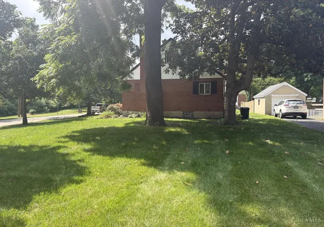 Homes for sale in Wyoming, OH | 1427 N Park Ave, Wyoming, OH 45215 | MLS# 1885644