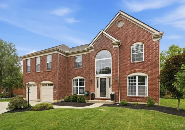 Homes for sale in Mason, OH | 4602 Creekrun Dr, Mason, OH 45040 | MLS# 1885716