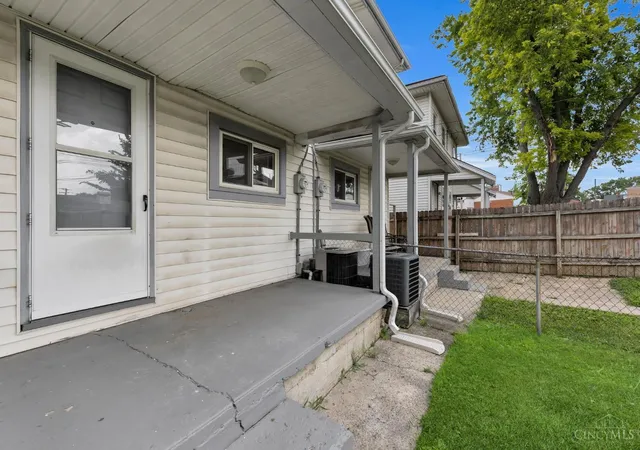 Homes for sale in Dayton, OH | 704 Kolping Avenue, Dayton, OH 45410 | Houzeo