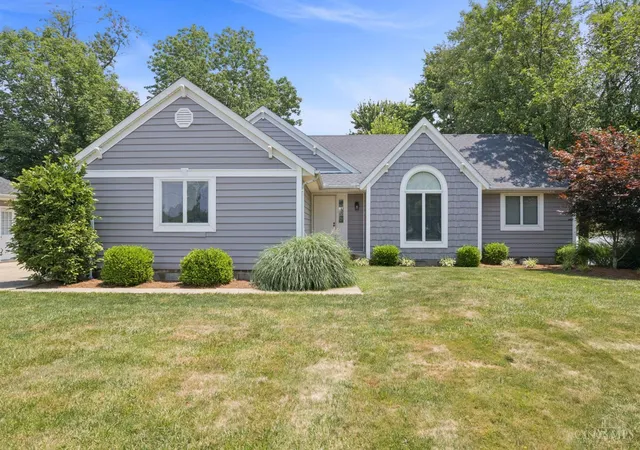 2nd image of 3 Hatchet Cove, Lake Waynoka, OH 45171 | MLS# 1882535