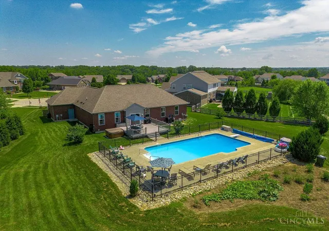 Homes for sale in Lebanon, OH | 1525 Spectacular Bid Ct, Lebanon, OH 45036 | MLS# 1885617