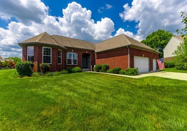 Homes for sale in Lebanon, OH | 1525 Spectacular Bid Ct, Lebanon, OH 45036 | MLS# 1885617