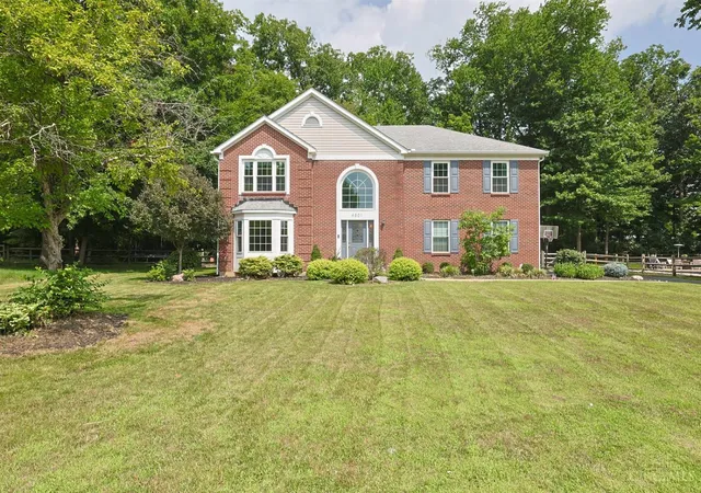 Homes for sale in Union Twp, OH | 4801 Forest Meadows Ct, Union Twp, OH 45244 | MLS# 1885747