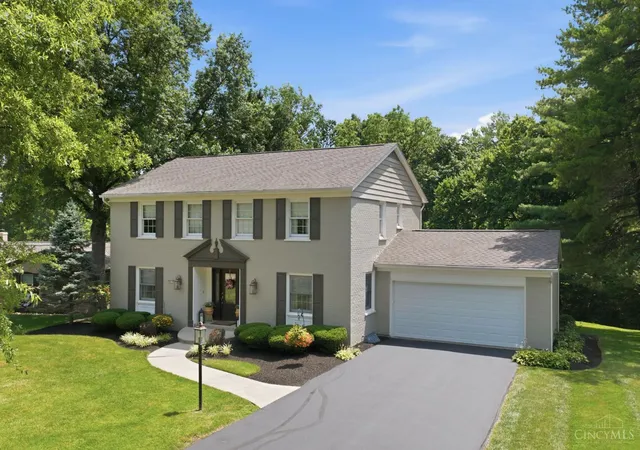 Homes for sale in Green Twp, OH | 5875 Countryhills Dr, Green Twp, OH 45233 | MLS# 1884414