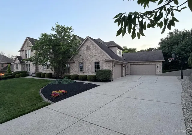 Homes for sale in West Chester, OH | 4250 Tylers Estates Dr, West Chester, OH 45069 | MLS# 1885749