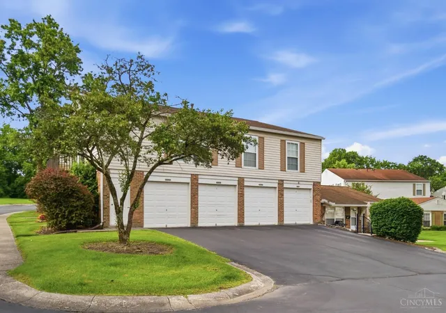 Homes for sale in Fairfield, OH | 72 Sunnyside Dr, Fairfield, OH 45014