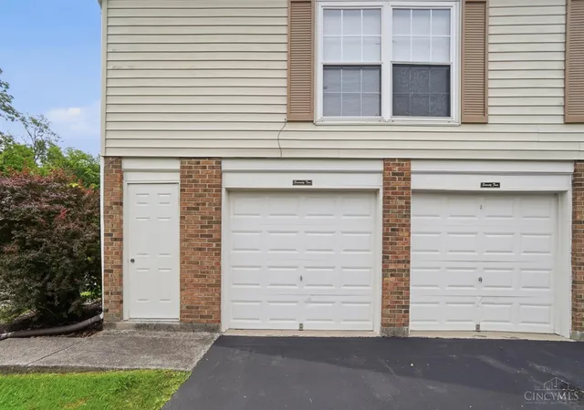 Homes for sale in Fairfield, OH | 72 Sunnyside Dr, Fairfield, OH 45014
