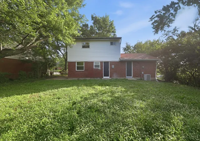 Homes for sale in Springfield Twp., OH | 2015 Windmill Wy, Springfield Twp., OH 45240 | MLS# 1884925