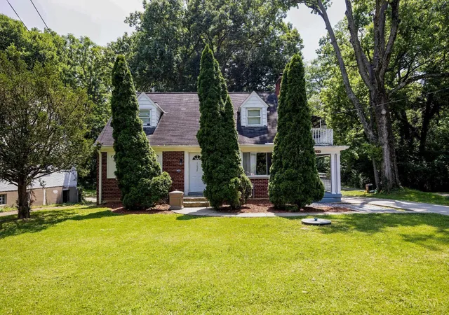 Homes for sale in North College Hill, OH | 1625 W Belmar Pl, North College Hill, OH 45224 | MLS# 1885631