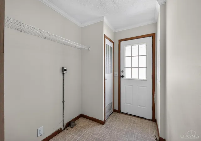 31st image of 164 W 66th St, Cincinnati, OH 45216 | MLS# 1884935