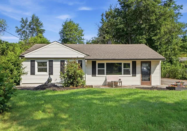 Homes for sale in Goshen Twp, OH | 1654 Fay Rd, Goshen Twp, OH 45122 | MLS# 1879566