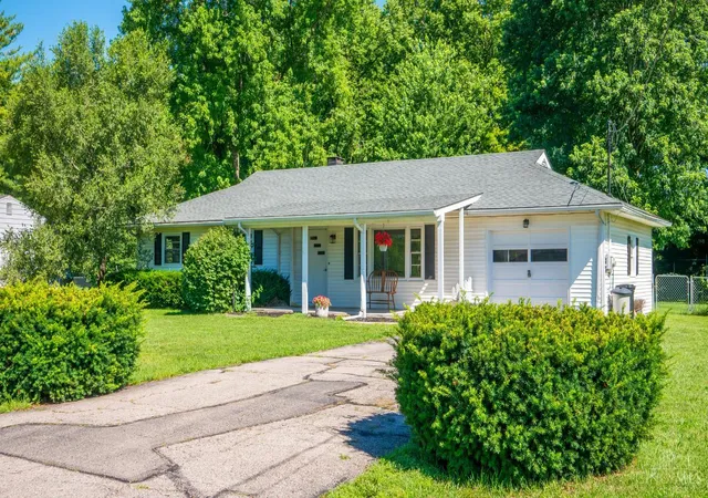 Homes for sale in Madison Twp, OH | 6496 Lorraine Dr, Madison Twp, OH 45042 | MLS# 1885715