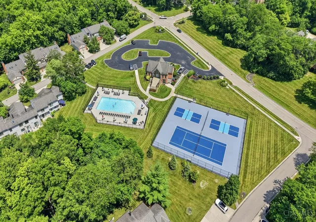 3rd image of 5392 Gantzfield Ct, Sharonville, OH 45241 | MLS# 1885744