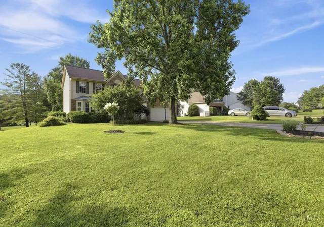 Homes for sale in Liberty Twp, OH | 7112 Royale Dr, Liberty Twp, OH 45011 | MLS# 1885622