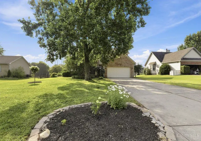 Homes for sale in Liberty Twp, OH | 7112 Royale Dr, Liberty Twp, OH 45011 | MLS# 1885622